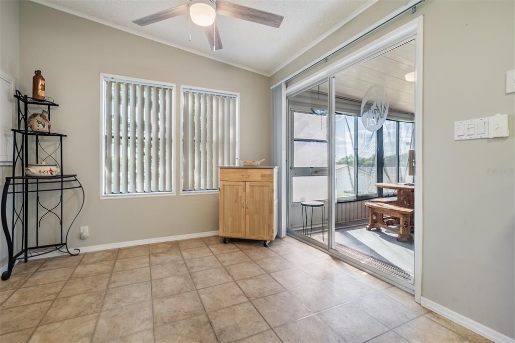 En Venta: $210,000 (3 camas, 2 baños, 1512 Pies cuadrados)