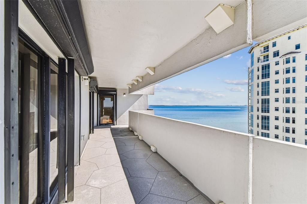 Active With Contract: $4,200 (3 beds, 3 baths, 1664 Square Feet)