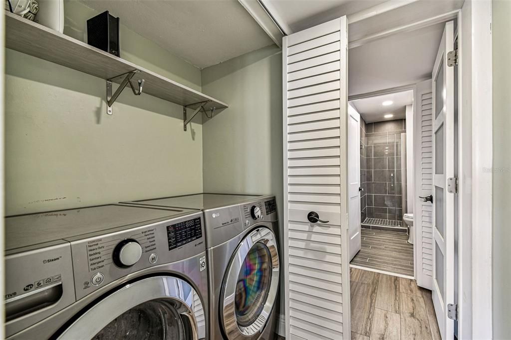 Active With Contract: $4,200 (3 beds, 3 baths, 1664 Square Feet)