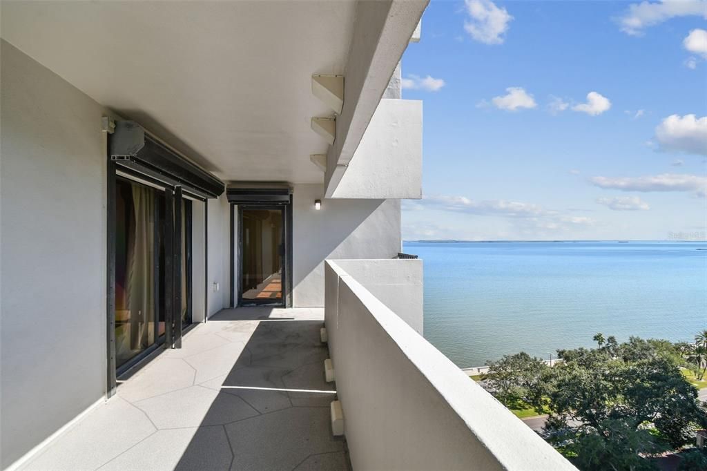 Active With Contract: $4,200 (3 beds, 3 baths, 1664 Square Feet)