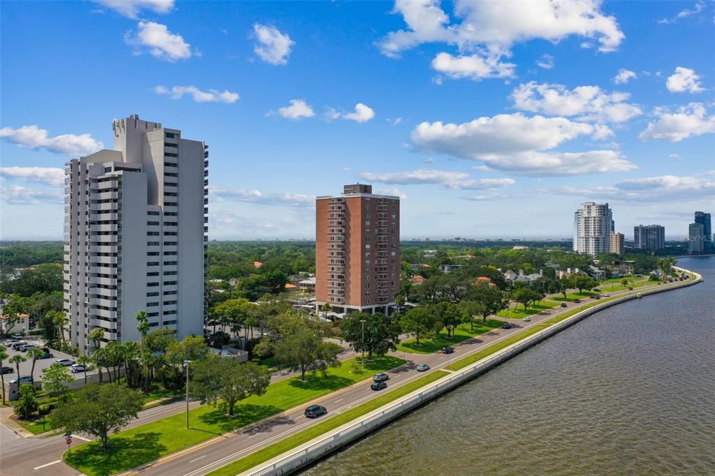 Active With Contract: $4,200 (3 beds, 3 baths, 1664 Square Feet)