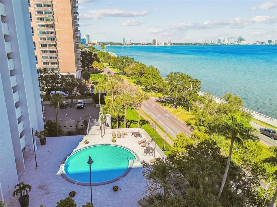 Active With Contract: $4,200 (3 beds, 3 baths, 1664 Square Feet)