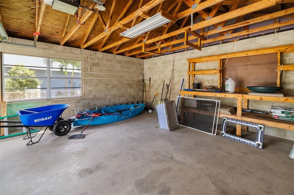 Active With Contract: $598,000 (4 beds, 2 baths, 1919 Square Feet)