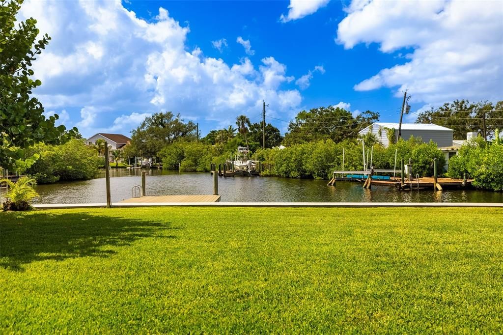 Active With Contract: $598,000 (4 beds, 2 baths, 1919 Square Feet)