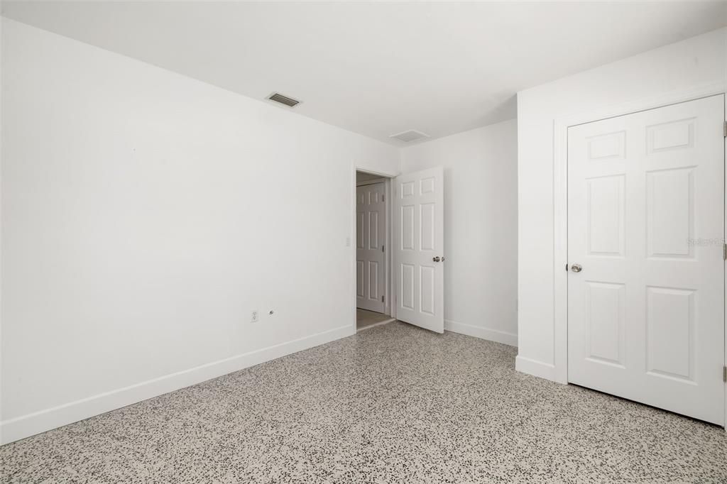 Active With Contract: $598,000 (4 beds, 2 baths, 1919 Square Feet)