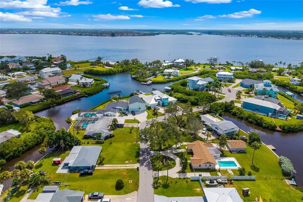 Active With Contract: $598,000 (4 beds, 2 baths, 1919 Square Feet)