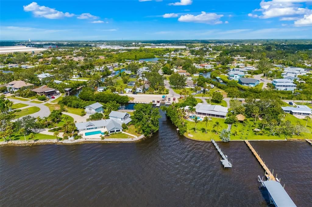 Active With Contract: $598,000 (4 beds, 2 baths, 1919 Square Feet)