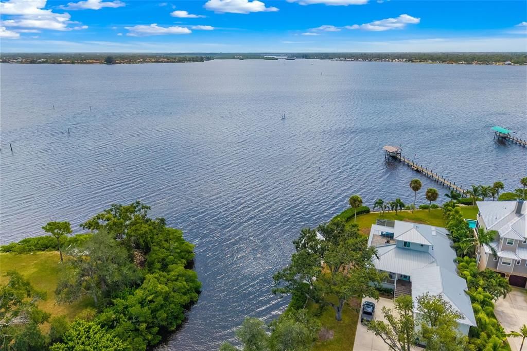 Active With Contract: $598,000 (4 beds, 2 baths, 1919 Square Feet)