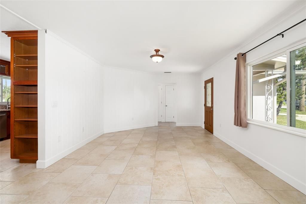 Active With Contract: $598,000 (4 beds, 2 baths, 1919 Square Feet)