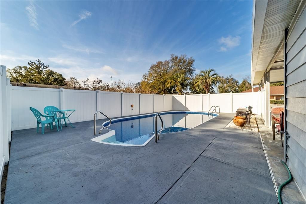 En Venta: $249,900 (3 camas, 2 baños, 1330 Pies cuadrados)