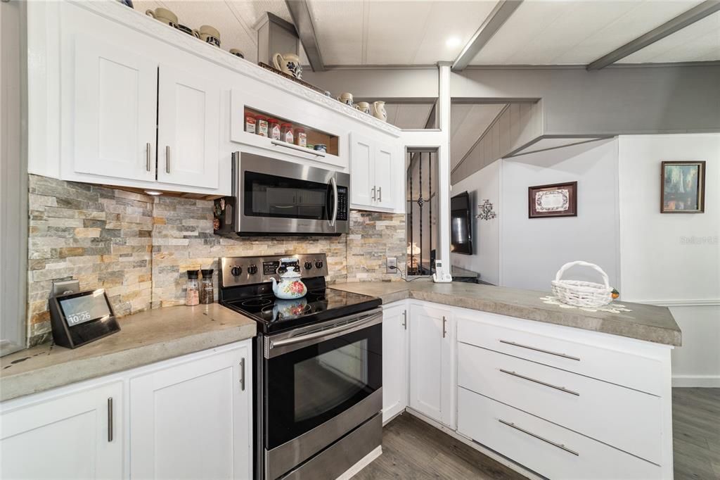 En Venta: $249,900 (3 camas, 2 baños, 1330 Pies cuadrados)