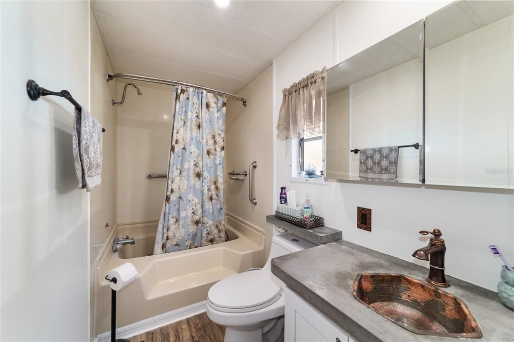 En Venta: $249,900 (3 camas, 2 baños, 1330 Pies cuadrados)