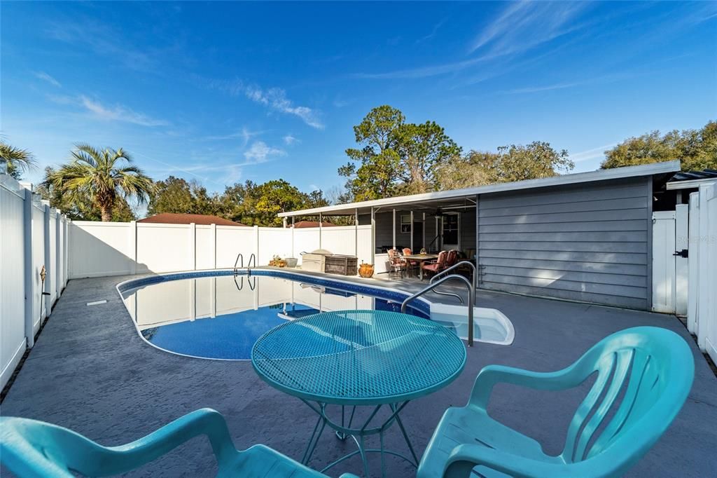 En Venta: $249,900 (3 camas, 2 baños, 1330 Pies cuadrados)