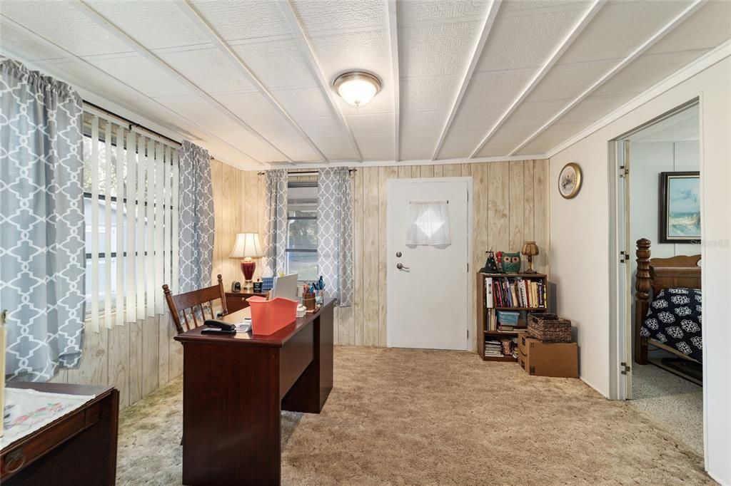 En Venta: $249,900 (3 camas, 2 baños, 1330 Pies cuadrados)