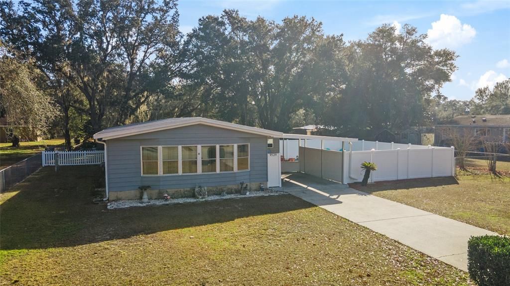 En Venta: $249,900 (3 camas, 2 baños, 1330 Pies cuadrados)