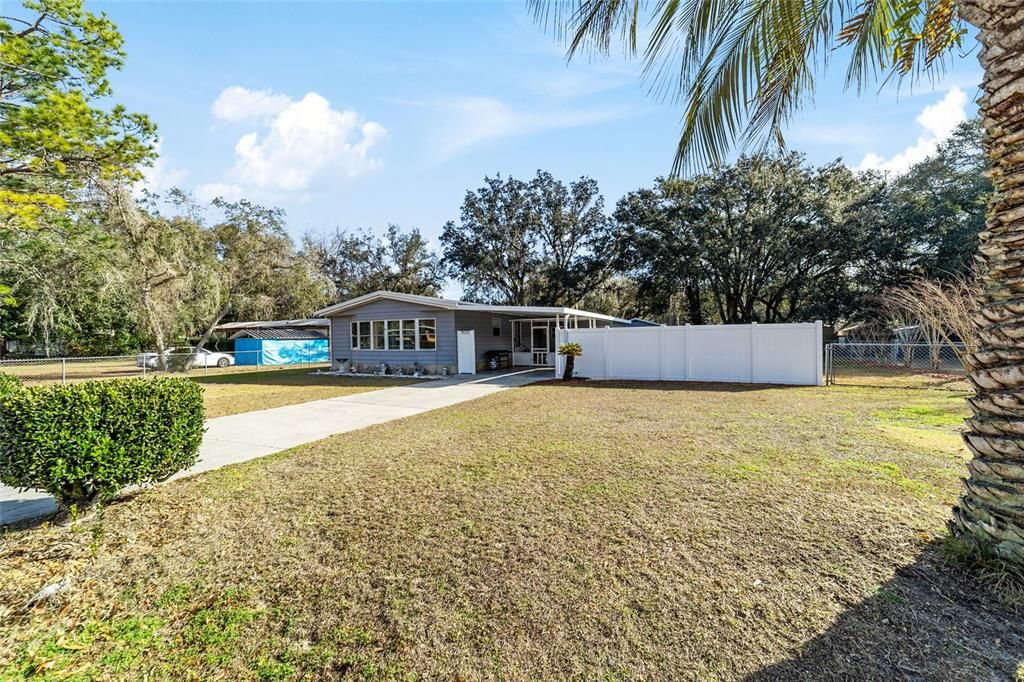 En Venta: $249,900 (3 camas, 2 baños, 1330 Pies cuadrados)