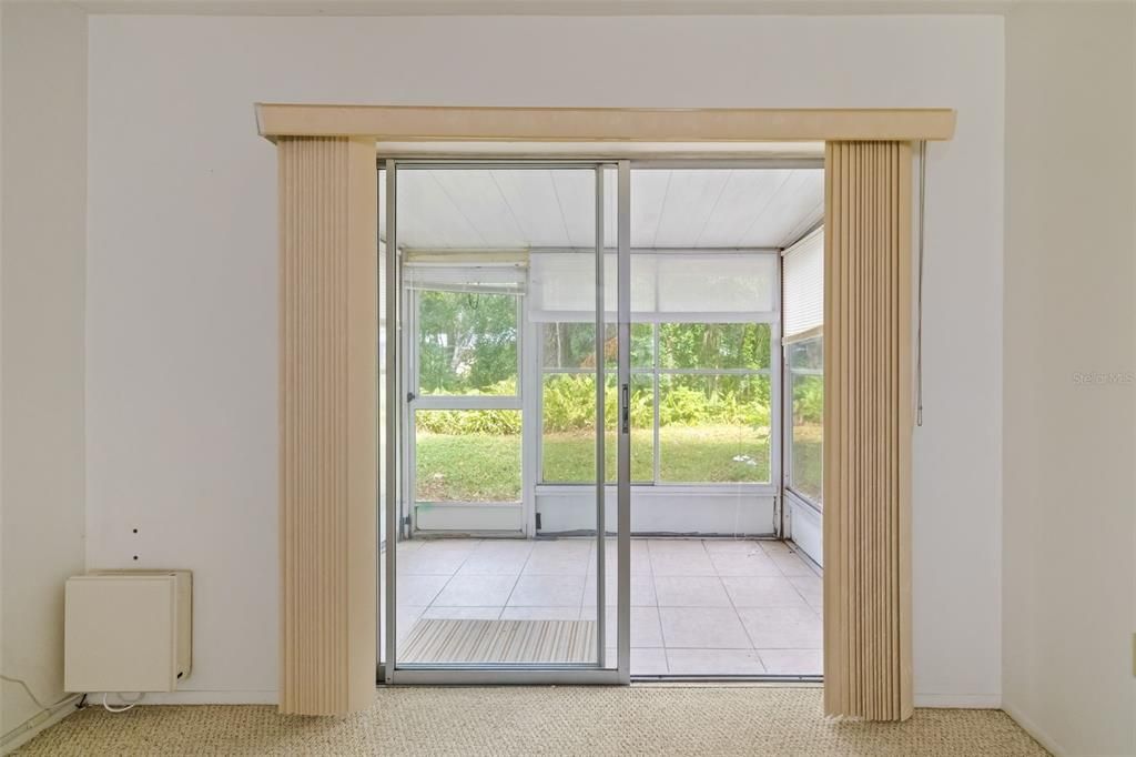 待售: $100,000 (2 贝兹, 1 浴室, 744 平方英尺)