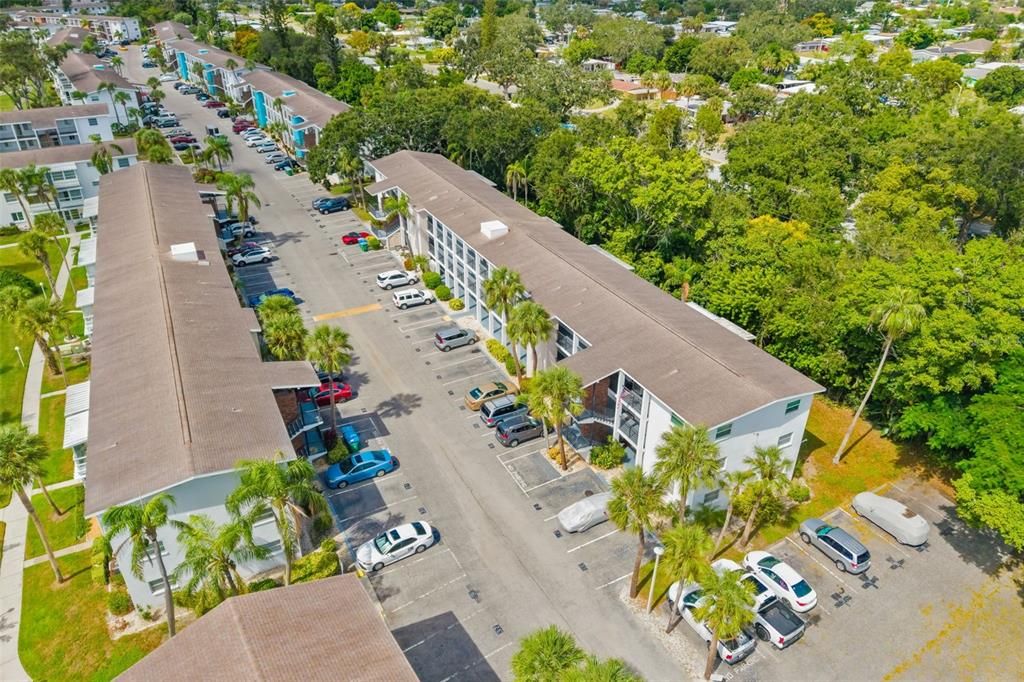 待售: $100,000 (2 贝兹, 1 浴室, 744 平方英尺)