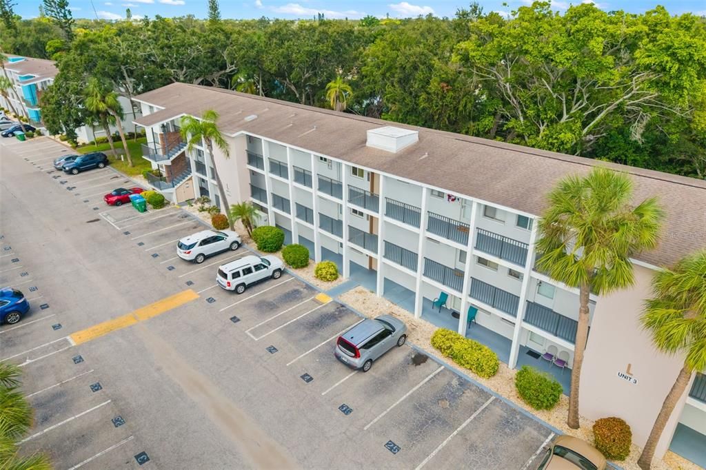 待售: $100,000 (2 贝兹, 1 浴室, 744 平方英尺)