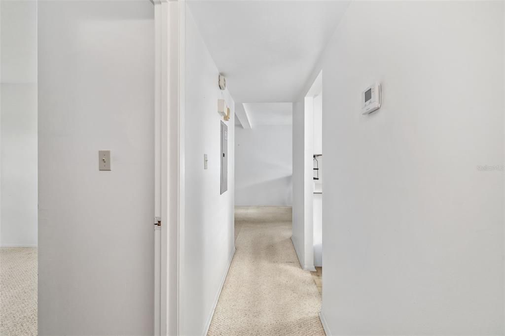 待售: $100,000 (2 贝兹, 1 浴室, 744 平方英尺)