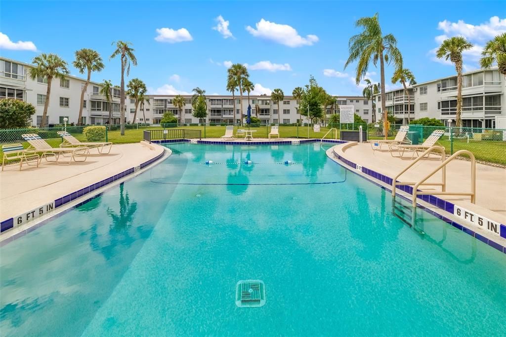 待售: $100,000 (2 贝兹, 1 浴室, 744 平方英尺)