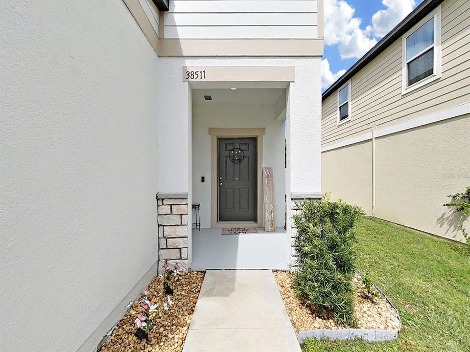 En Venta: $355,000 (4 camas, 3 baños, 2260 Pies cuadrados)