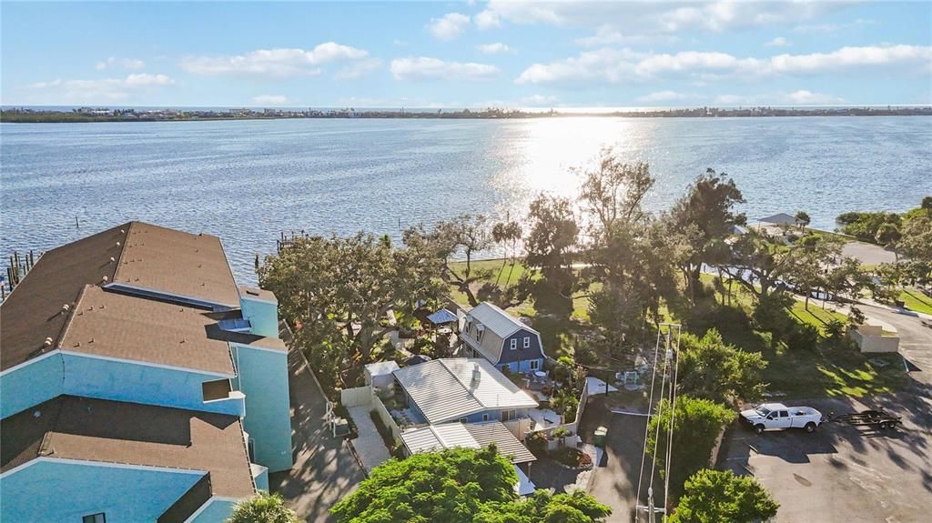 На продажу: $2,499,000 (3 спален, 3 ванн, 2169 Квадратных фут)