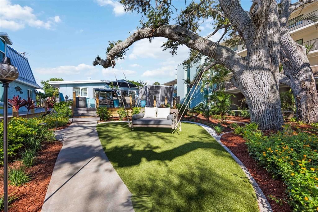 На продажу: $2,499,000 (3 спален, 3 ванн, 2169 Квадратных фут)