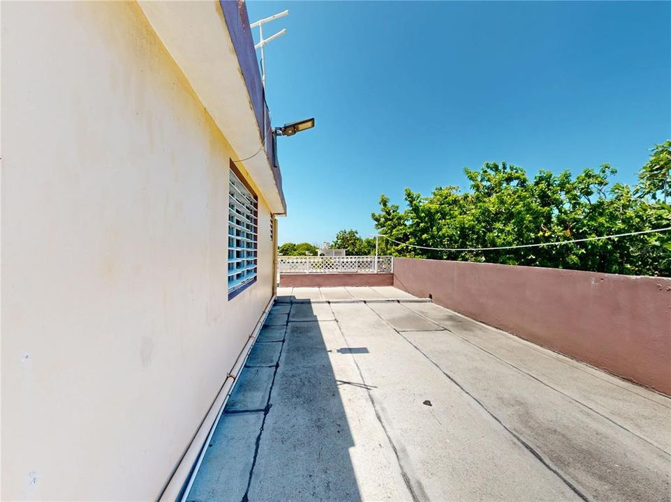 На продажу: $290,000 (5 спален, 0 ванн, 3500 Квадратных фут)