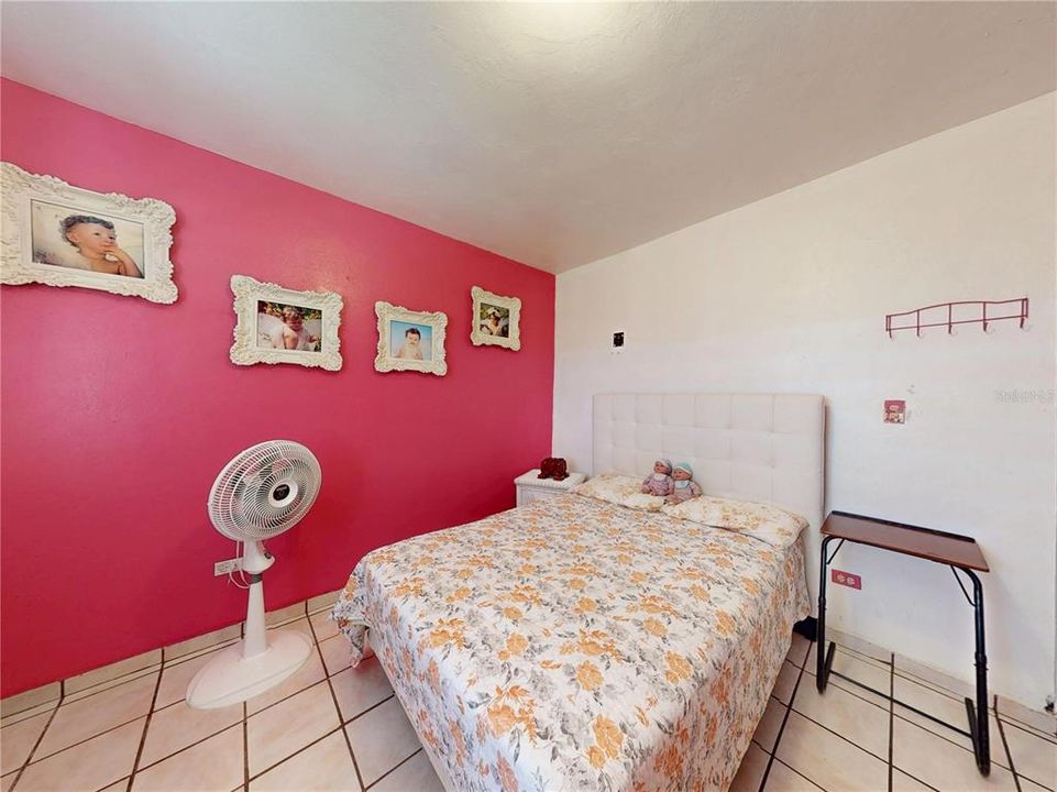 На продажу: $290,000 (5 спален, 0 ванн, 3500 Квадратных фут)