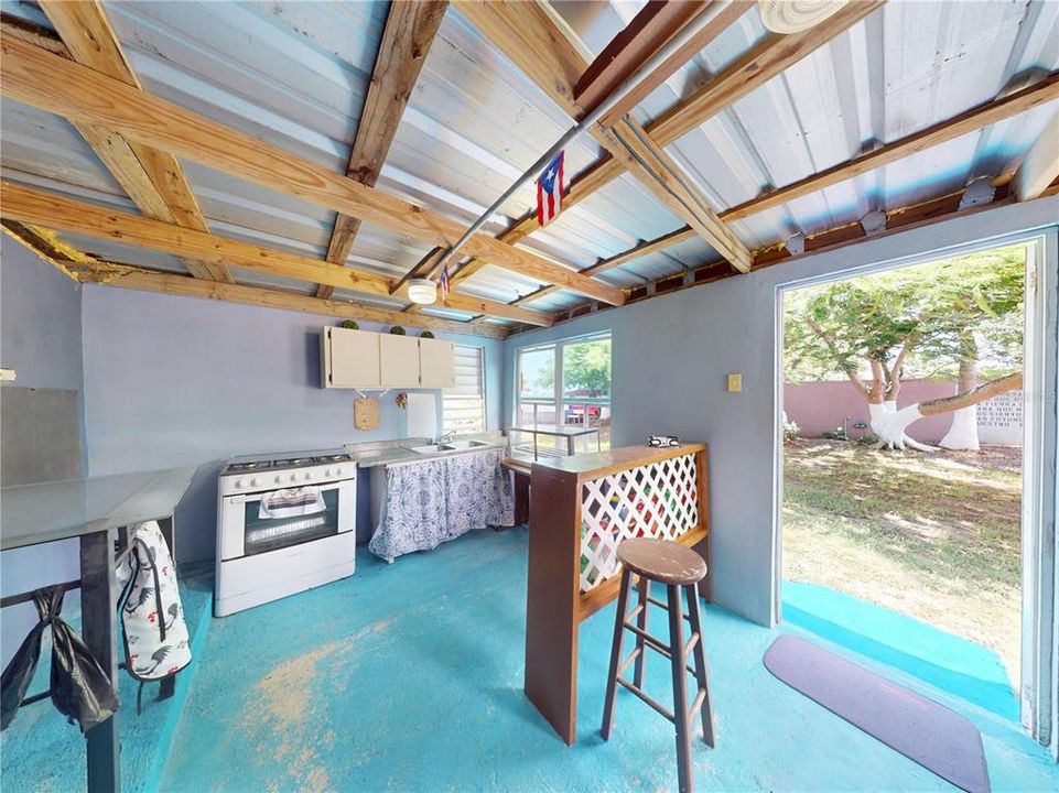 На продажу: $290,000 (5 спален, 0 ванн, 3500 Квадратных фут)