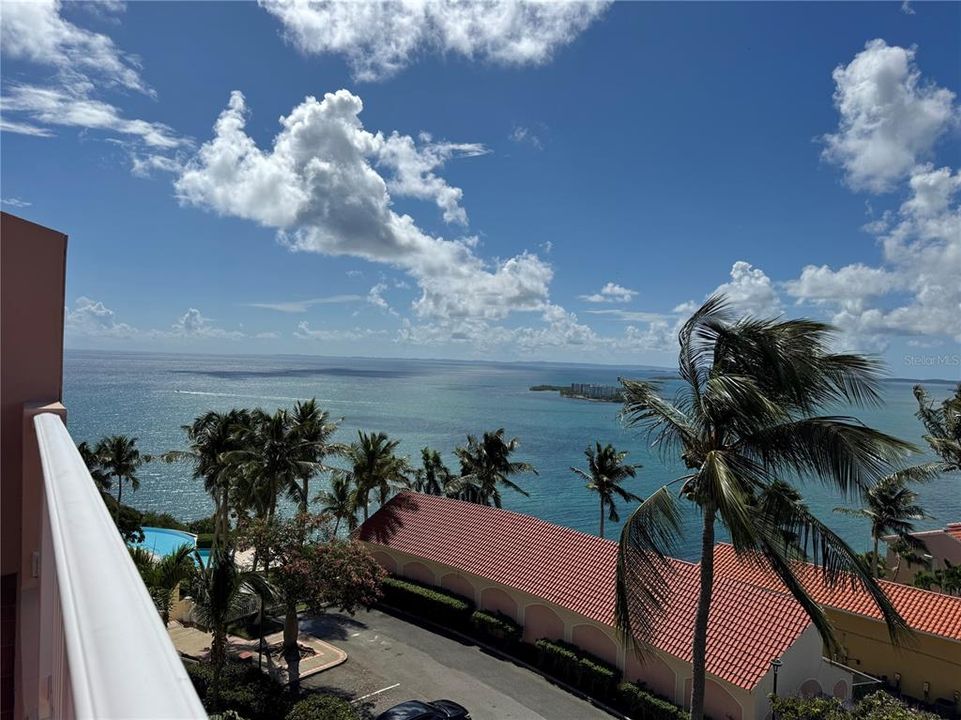 На продажу: $1,500,000 (2 спален, 2 ванн, 1900 Квадратных фут)