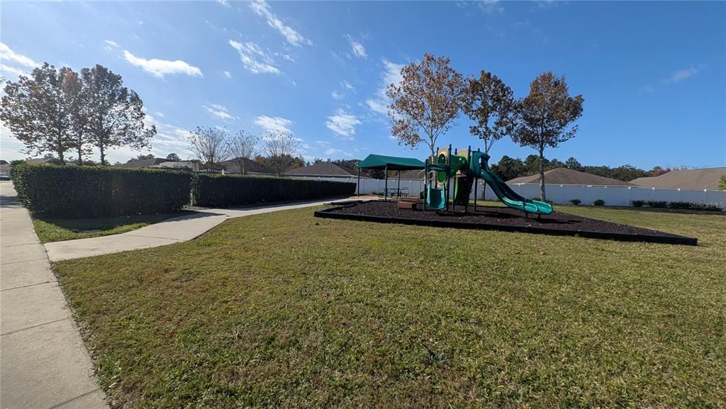 For Sale: $270,000 (3 beds, 2 baths, 1360 Square Feet)