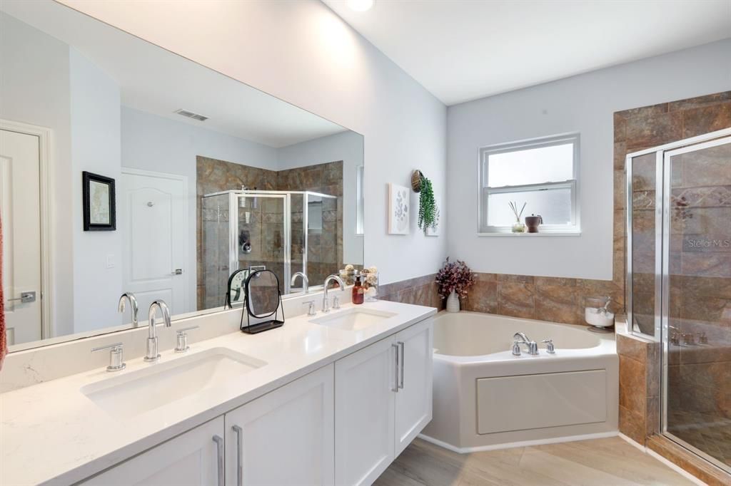 For Sale: $599,900 (4 beds, 2 baths, 2434 Square Feet)