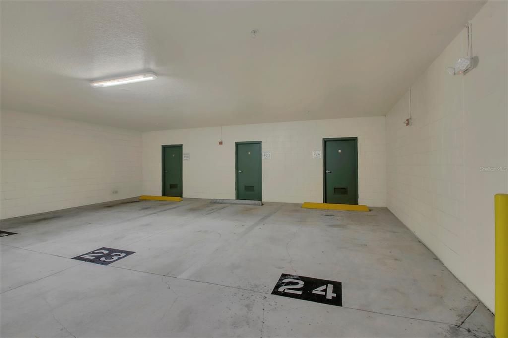 合同活跃: $475,000 (2 贝兹, 2 浴室, 1824 平方英尺)