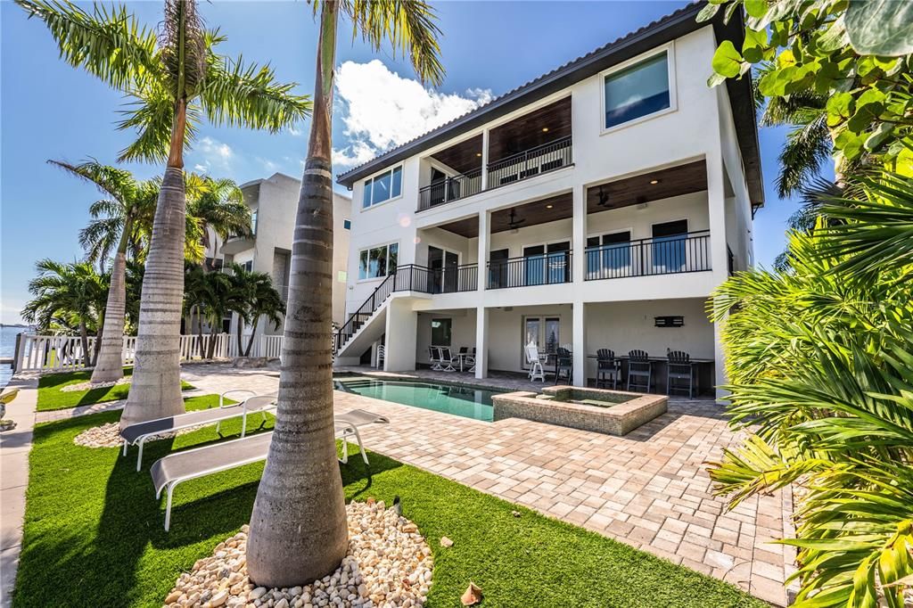 待售: $5,750,000 (4 贝兹, 4 浴室, 5009 平方英尺)