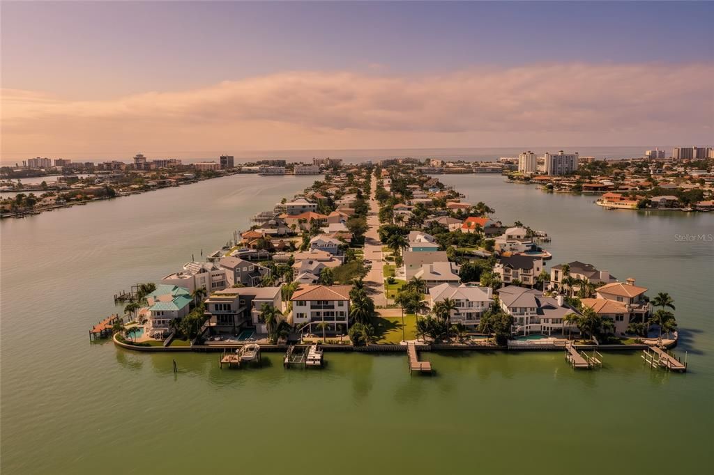 待售: $5,750,000 (4 贝兹, 4 浴室, 5009 平方英尺)