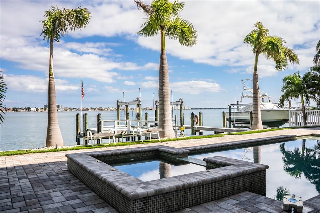 待售: $5,750,000 (4 贝兹, 4 浴室, 5009 平方英尺)