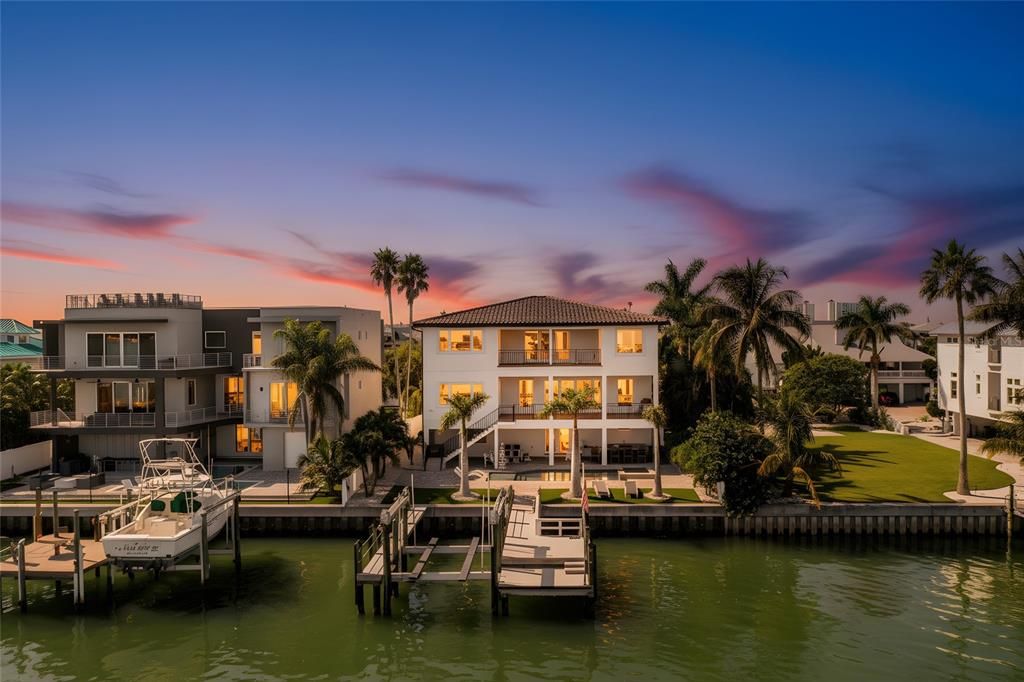 待售: $5,750,000 (4 贝兹, 4 浴室, 5009 平方英尺)