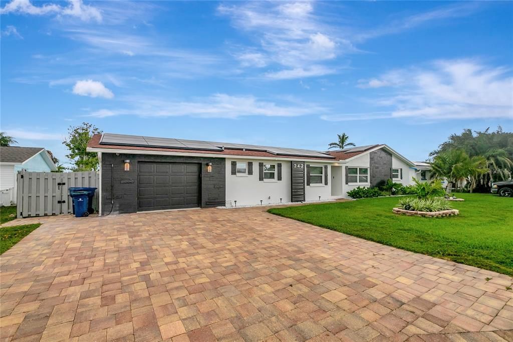 For Rent: $4,500 (3 beds, 2 baths, 1624 Square Feet)