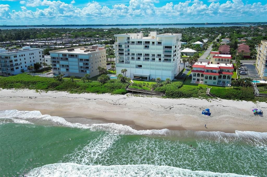 En Venta: $575,000 (2 camas, 2 baños, 1560 Pies cuadrados)