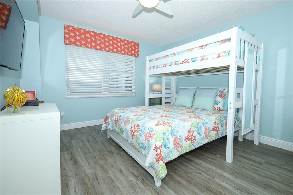 En Venta: $575,000 (2 camas, 2 baños, 1560 Pies cuadrados)