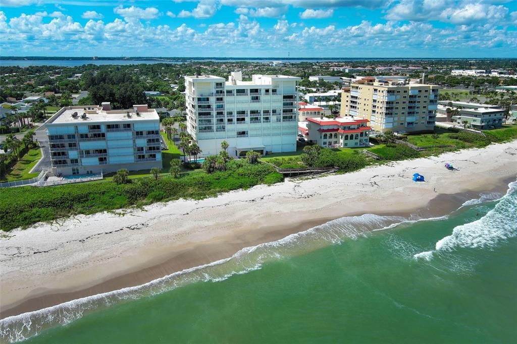 En Venta: $575,000 (2 camas, 2 baños, 1560 Pies cuadrados)