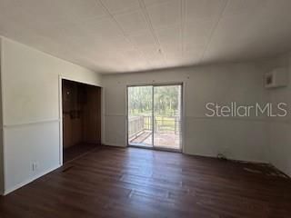 Active With Contract: $156,000 (3 beds, 2 baths, 1226 Square Feet)