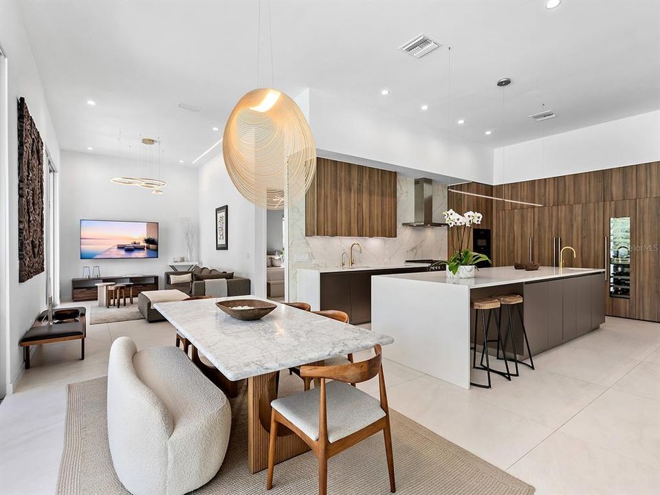 Active With Contract: $3,490,000 (4 beds, 3 baths, 3155 Square Feet)