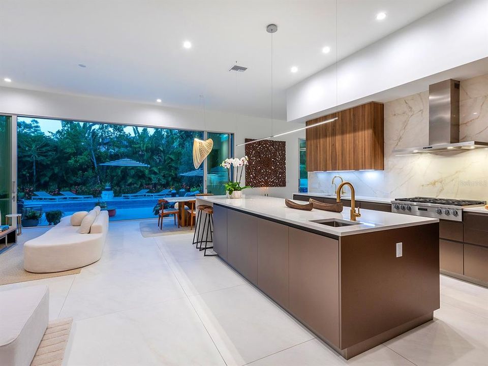 Active With Contract: $3,490,000 (4 beds, 3 baths, 3155 Square Feet)