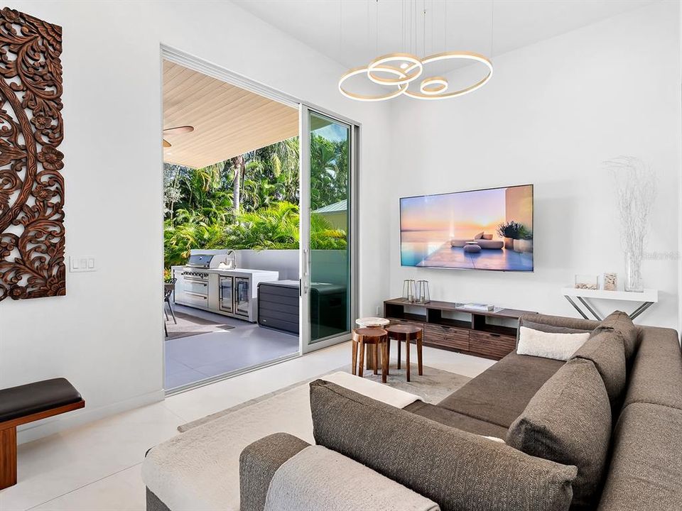 Active With Contract: $3,490,000 (4 beds, 3 baths, 3155 Square Feet)