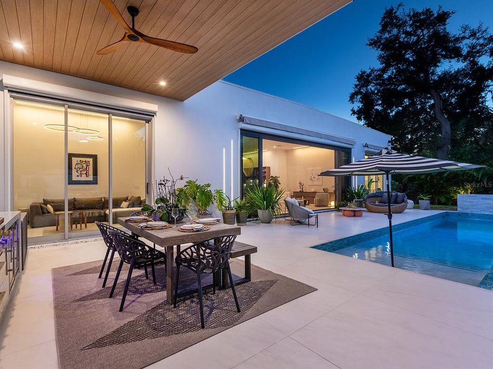 Active With Contract: $3,490,000 (4 beds, 3 baths, 3155 Square Feet)