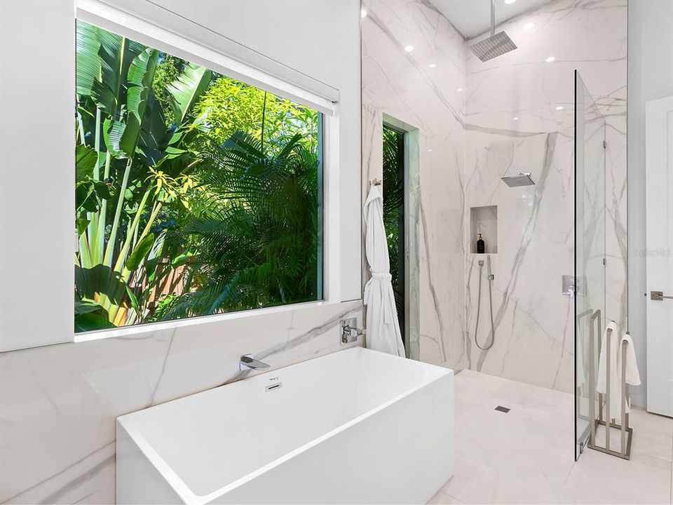 Active With Contract: $3,490,000 (4 beds, 3 baths, 3155 Square Feet)