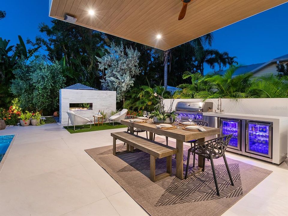 Active With Contract: $3,490,000 (4 beds, 3 baths, 3155 Square Feet)